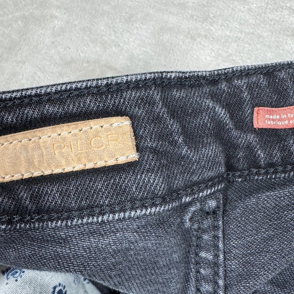 Anthropologie Pilcro The Vintage Straight Black Distressed Raw Hem Jeans Size 31 - Picture 15 of 16